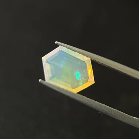 Ópalo–1.72ct–11.6x7.8x4.4mm