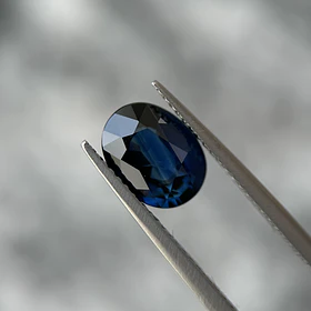 Zafiro GIA-2.35ct-9.2x7x4mm