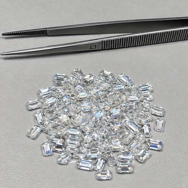 Piedra luna–0.18ct–4x3mm 1