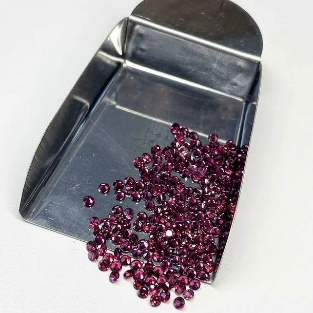Granate rodolita–0.13ct–2.6mm 2