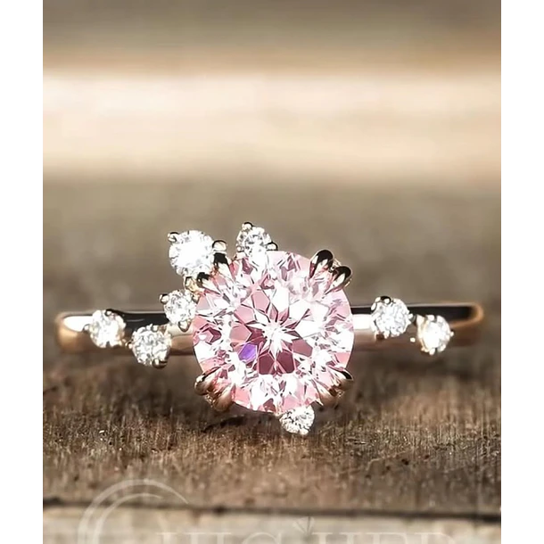 Anillo en oro amarillo 14k con espinela roja y diamantes talla 7