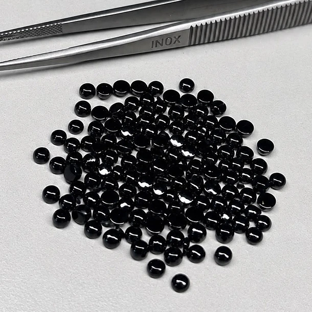 Espinela negra–0.24ct–3mm 1
