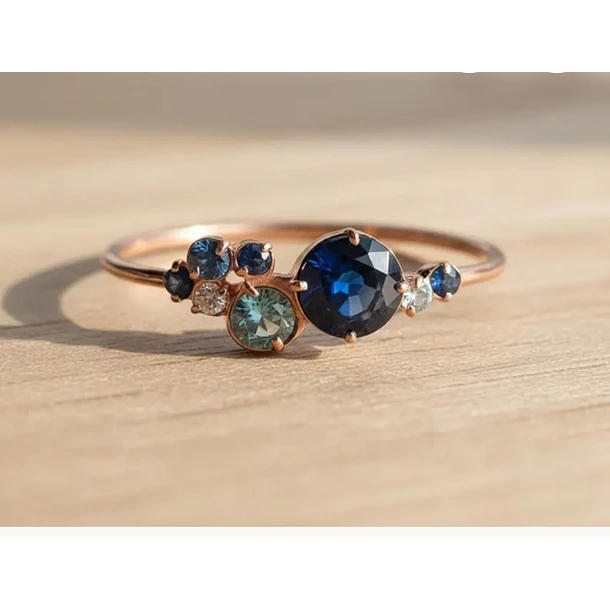 Anillo Clúster en plata Ley 925 con topacios, aguamarina, circón y moissanitas