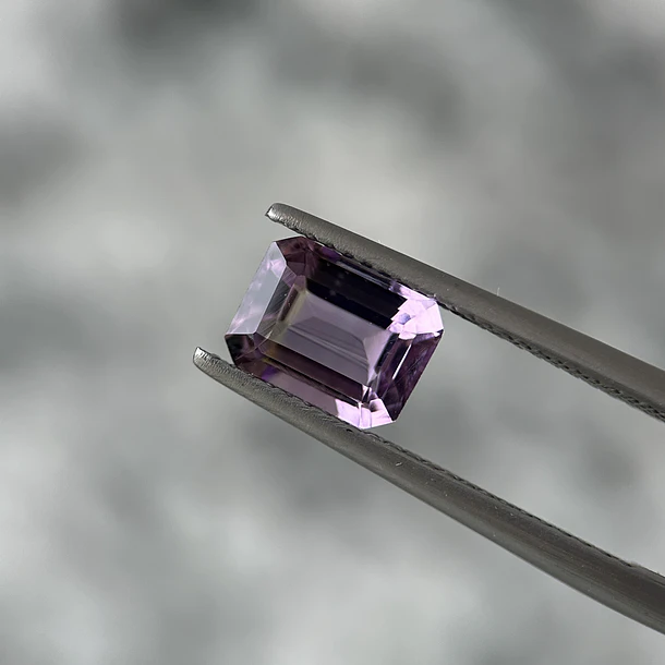 Ametrino–1.695ct–8x6.4x4.6mm 1