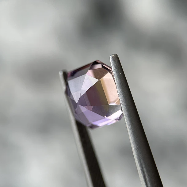 Ametrino–3.15ct–9.04x8.93x5.8mm 2