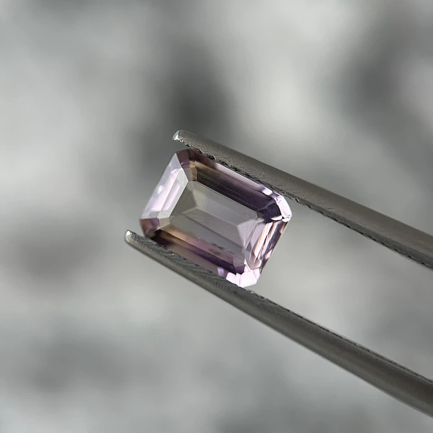 Ametrino–1.54ct–8.03x6.08x4.01mm 1