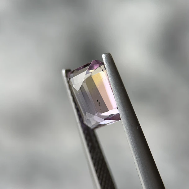 Ametrino–1.54ct–8.03x6.08x4.01mm 2