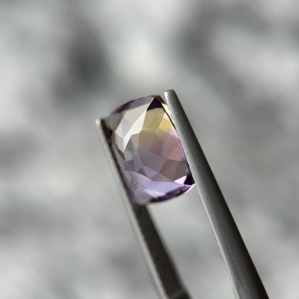 Ametrino–3.475ct–10.92x8.86x5.5mm 2