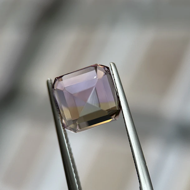 Ametrino–5.895ct–9.87x9.85x7.88mm 3