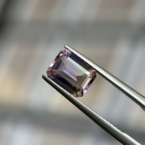 Ametrino–1.98ct–9.07x6.95x4.1mm 1