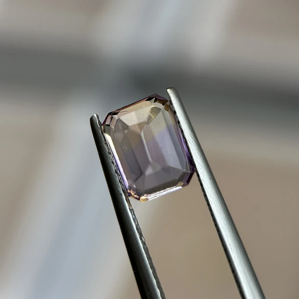 Ametrino–1.75ct–8.01x6x4.64mm 3