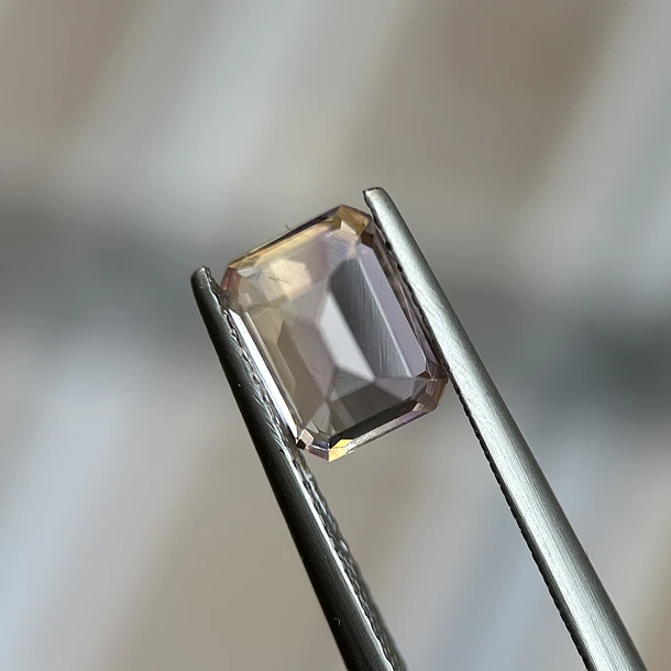 Ametrino–1.66ct–7.92x6.02x4.46mm 3