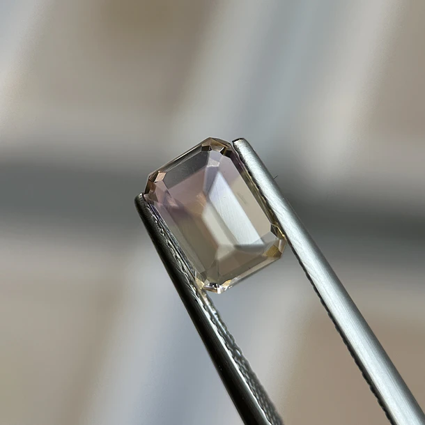 Ametrino–1.775ct–8.11x6.03x4.84mm 3