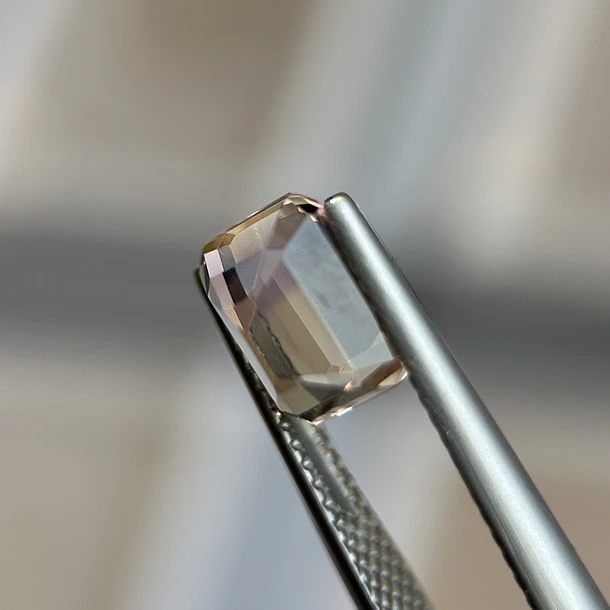 Ametrino–1.775ct–8.11x6.03x4.84mm 2