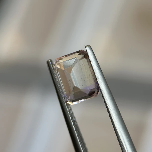 Ametrino–1.985ct–8.04x6.14x4.94mm 3