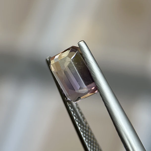 Ametrino–1.765ct–7.97x5.98x4.8mm 3