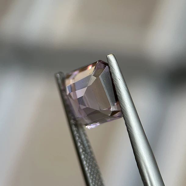 Ametrino–2.64ct–8.16x8.14x5.4mm 2