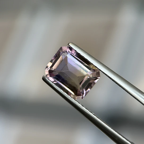 Ametrino–2.255ct–8.97x7x4.80mm 1