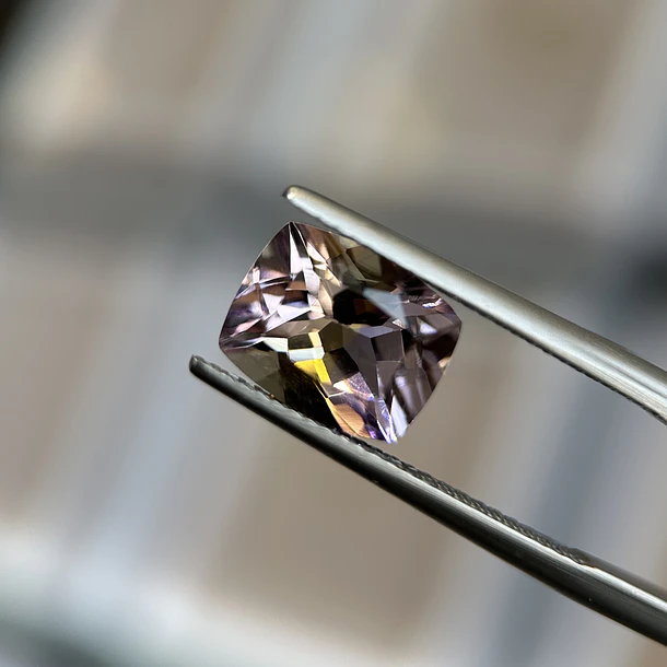 Ametrino–3.06ct–9.9x8.01x6.57mm 1