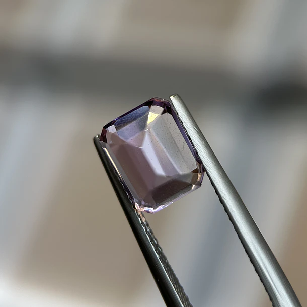 Ametrino–2.825ct–8.83x7.02x5.84mm 3