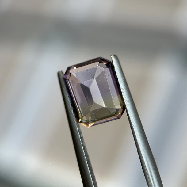 Ametrino–2.26ct–8.9x6.9x4.6mm 3