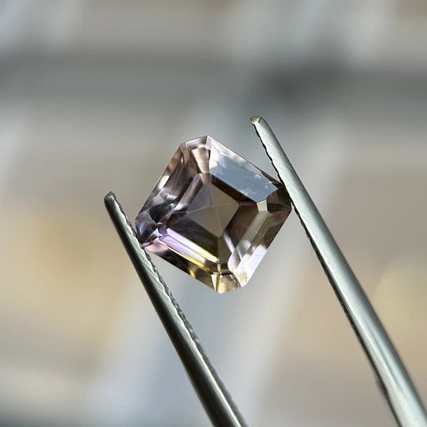 Ametrino–2.86ct–8x7.9x6.3mm 1