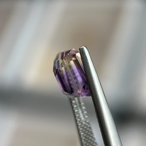 Ametrino–2.60ct–8.6x6.7x5.5mm 2