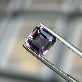 Ametrino–3.85ct–8.9x8.9x6.4mm
