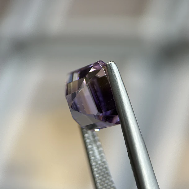 Ametrino–3.85ct–8.9x8.9x6.4mm 2