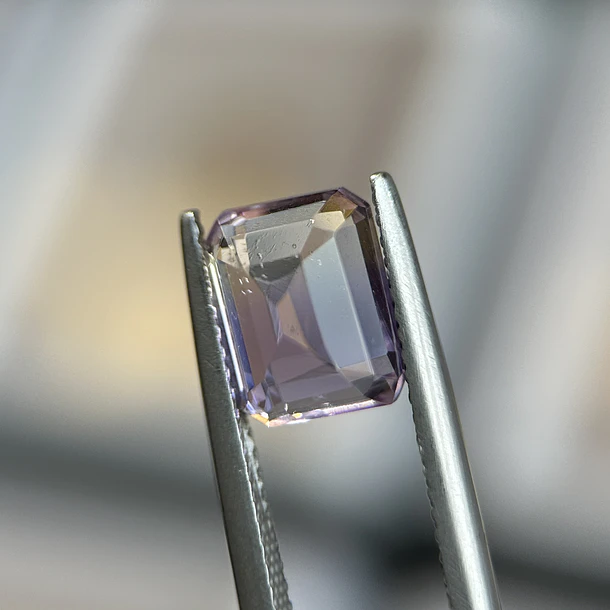 Ametrino–2.46ct–9.04x7.11x4.6mm 3