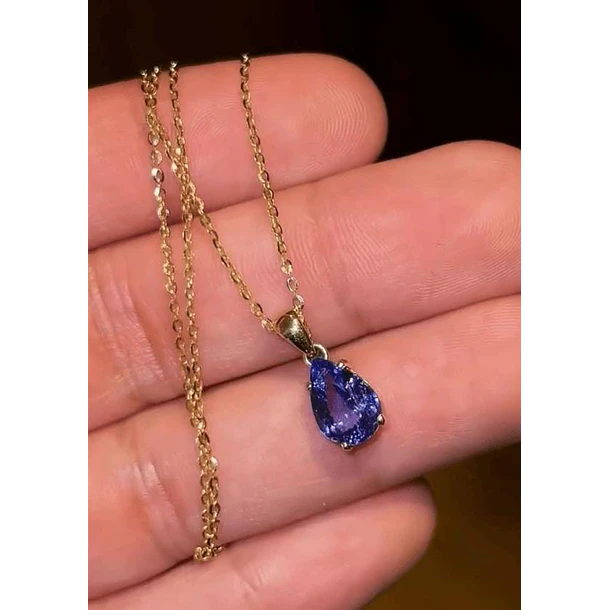 Dije con Tanzanita Pera y Cadena en Oro Amarillo de 14K