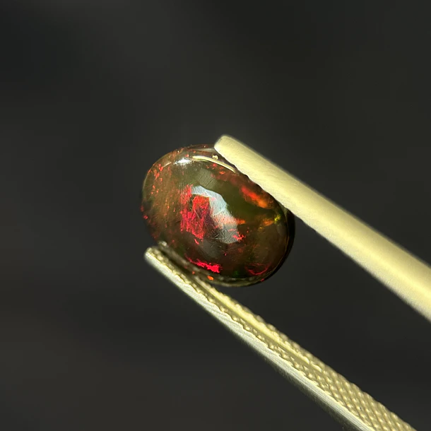 Ópalo–1.705ct–9.11x7.09x4.77mm 2