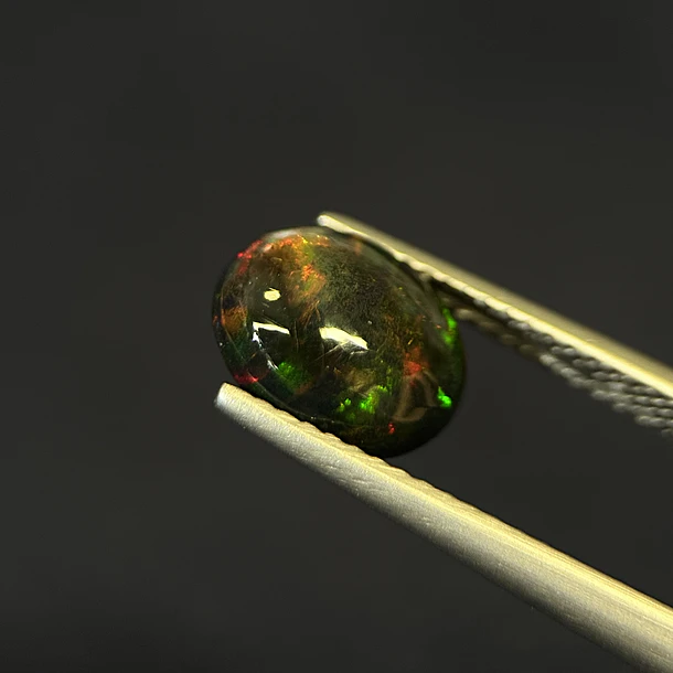 Ópalo–1.325ct–9.27x7.18x3.83mm 2