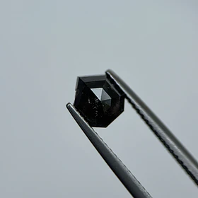 Salt and pepper-1.055ct-6.94x5.77x2.82mm
