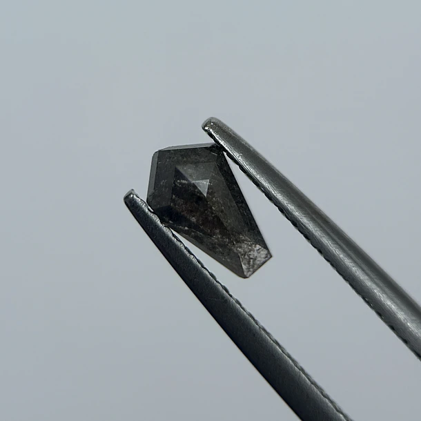 Salt and pepper-0.57ct-7.28x4.31x2.08mm 1