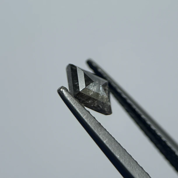 Salt and pepper-0.60ct-7.01x5.15x2.56mm 2