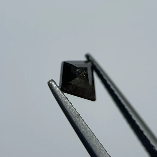 Salt and pepper-0.76ct-6.53x6.18x3.25mm 2
