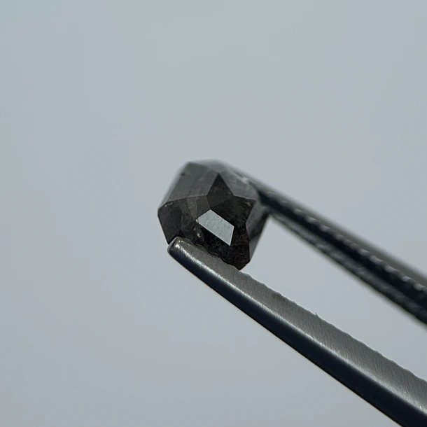 Salt and pepper-0.86ct-5.54x5.14x2.8mm 2