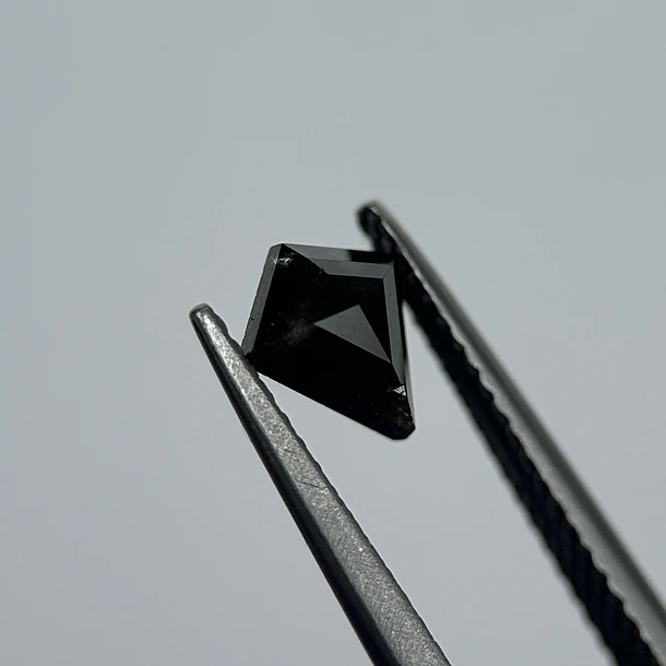 Salt and pepper-0.79ct-7.03x6.35x3mm 2