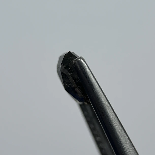 Salt and pepper-1.06ct-6.82x4.60x3.09mm 2