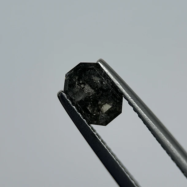 Salt and pepper-1.06ct-6.82x4.60x3.09mm 1