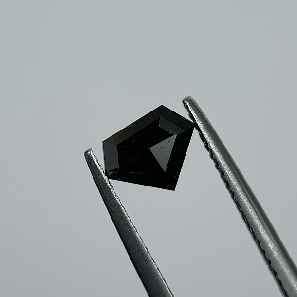 Salt and pepper-0.83ct-7.73x5.91x2.24mm 1