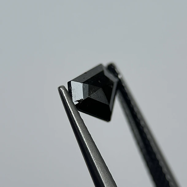 Salt and pepper-0.83ct-7.73x5.91x2.24mm 2