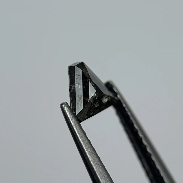 Salt and pepper-0.51ct-5.17x5.39x2.20mm 2