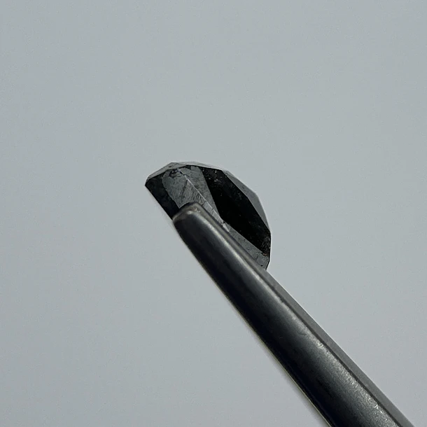 Salt and pepper-0.82ct-5.91x4.38x3.14mm 2
