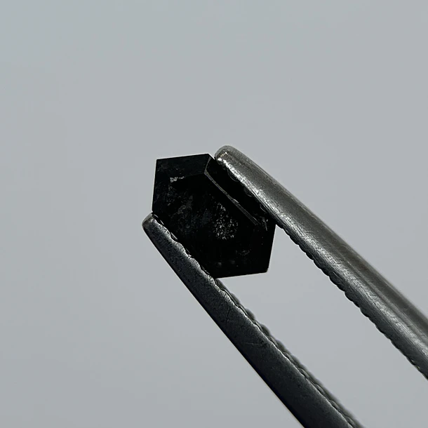 Salt and pepper-0.42ct-6.07x3.17x2.31mm 1