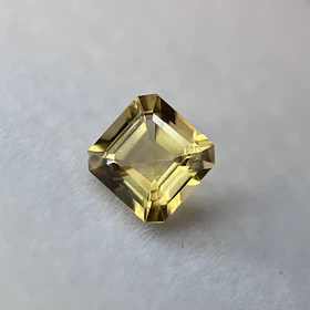 Citrino amarillo-1.705ct-7x7mm- COPIAR
