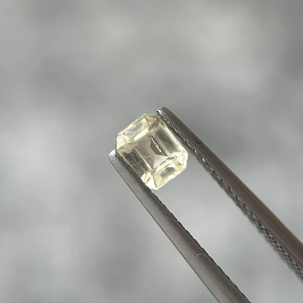 Zafiro pastel-0.64ct-5.06x4.15x2.86mm 1