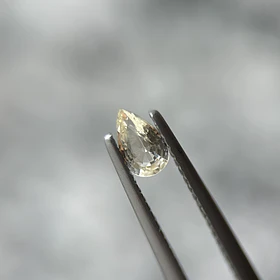 Zafiro pastel-0.30ct-5.98x3.86x2.06mm
