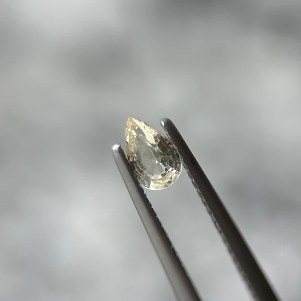 Zafiro pastel-0.30ct-5.98x3.86x2.06mm 1